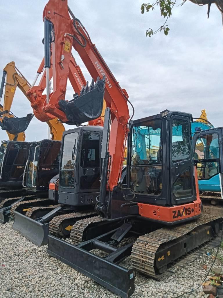 Hitachi zx55 Гусеничні екскаватори