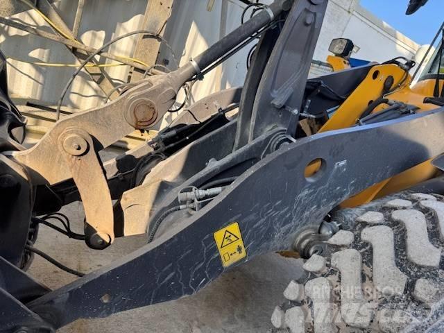 Volvo L90H Фронтальні навантажувачі