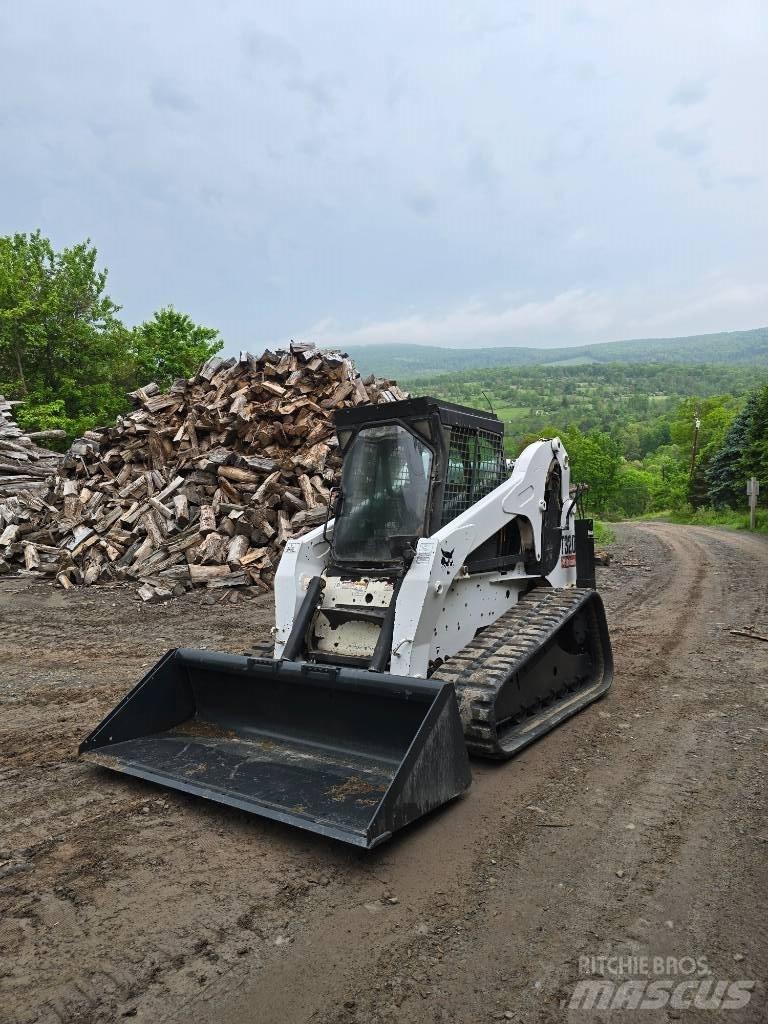 Bobcat T 320 Міні-навантажувачі