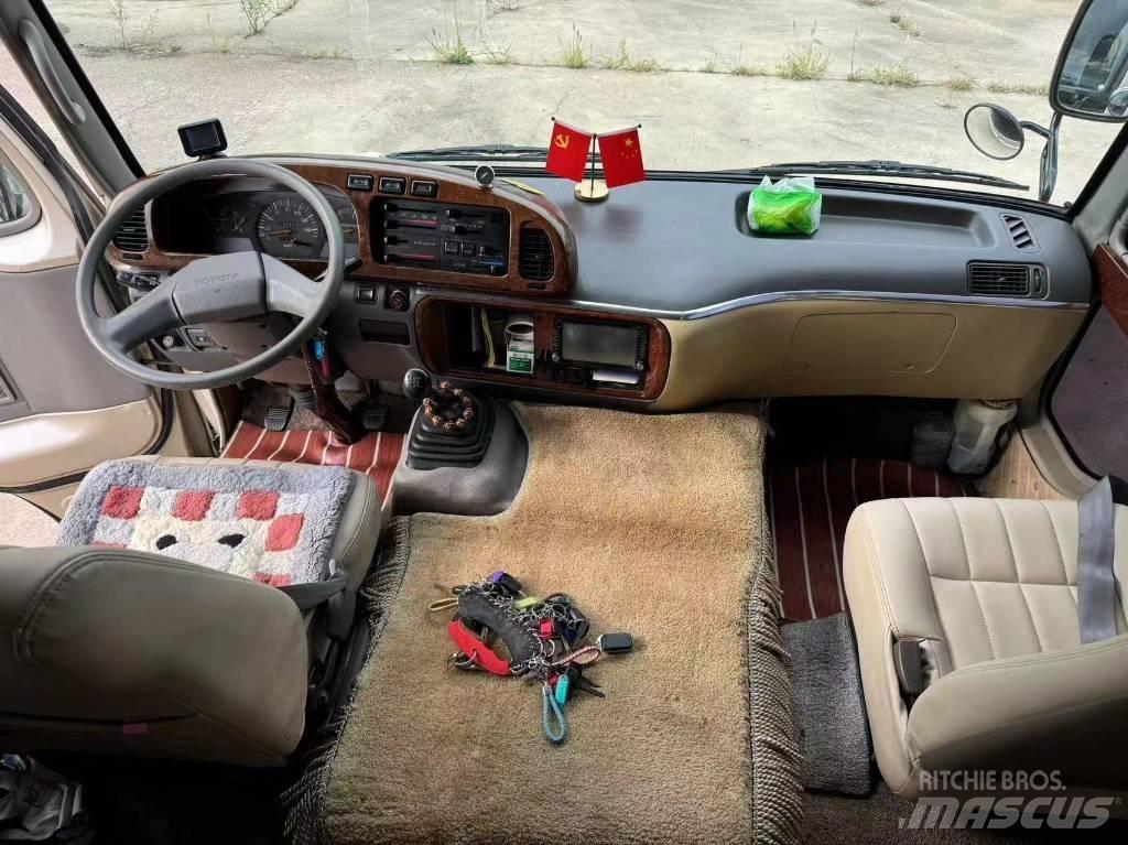 Toyota Coaster Bus Мікроавтобуси