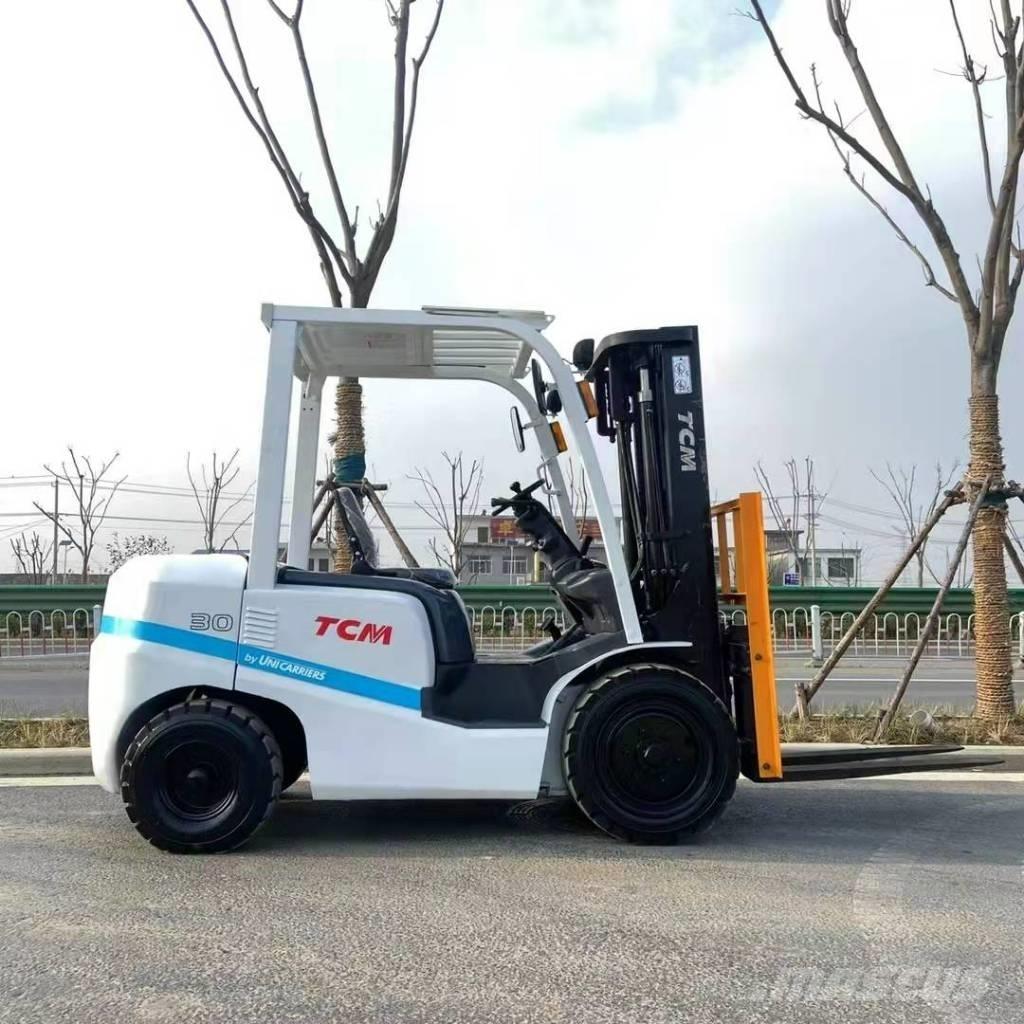 TCM FD 30 Дизельні навантажувачі