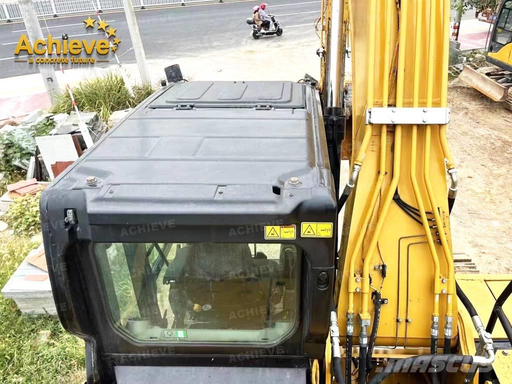 CAT 320 Гусеничні екскаватори