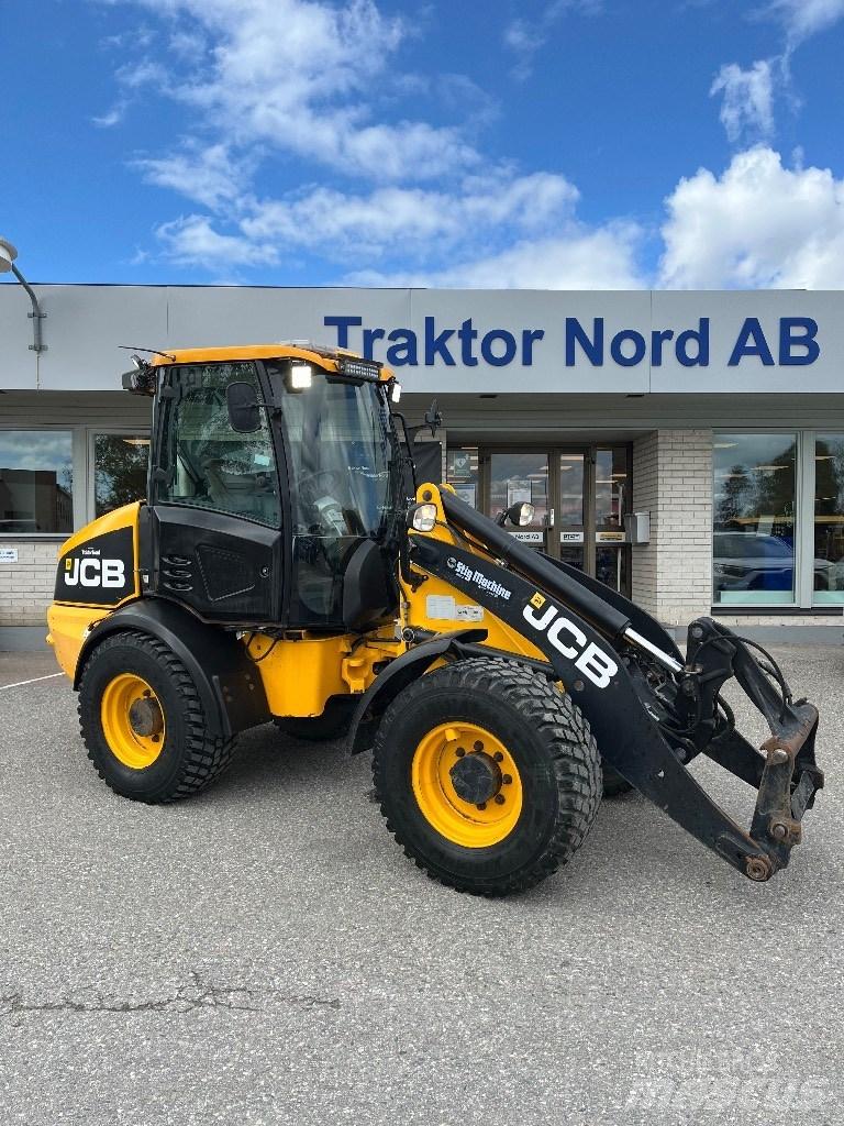 JCB 409 B 40km/h Фронтальні навантажувачі