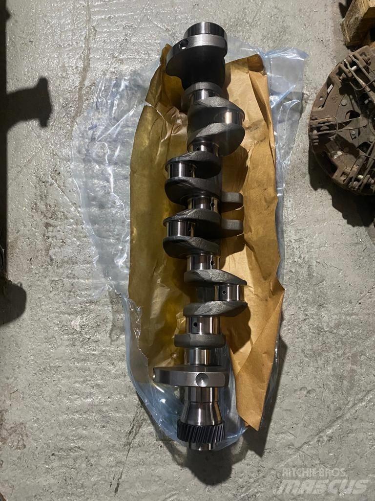 Fendt 615 CRANKSHAFT Двигуни