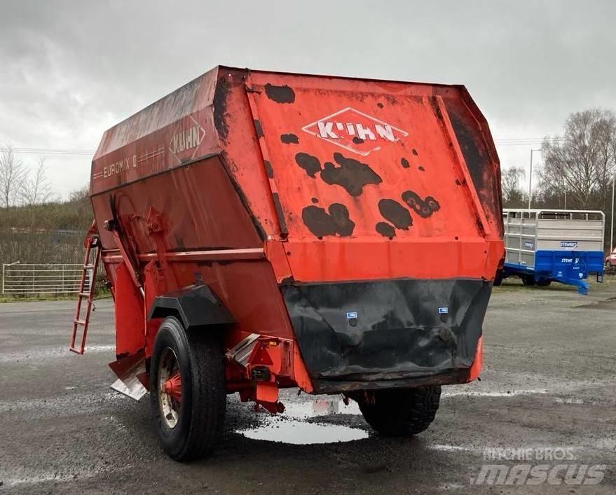 Kuhn EuroMix II 1460 Завантажувачі змішувальних машин