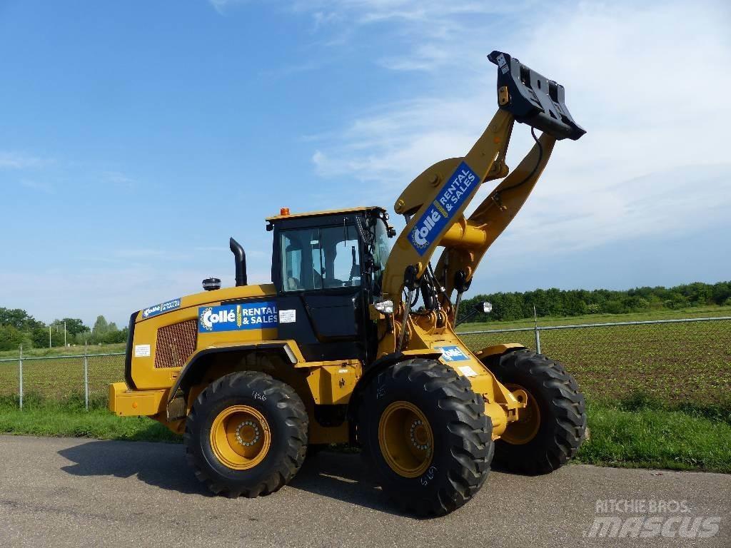 CAT 926 M Фронтальні навантажувачі