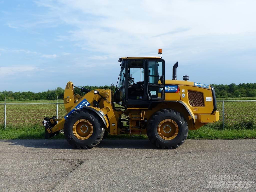 CAT 926 M Фронтальні навантажувачі