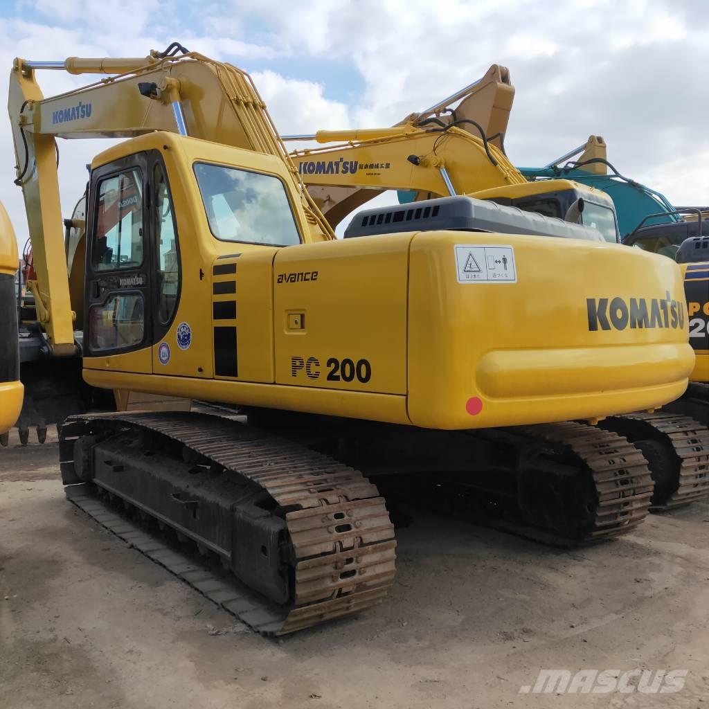 Komatsu PC200-6 Гусеничні екскаватори