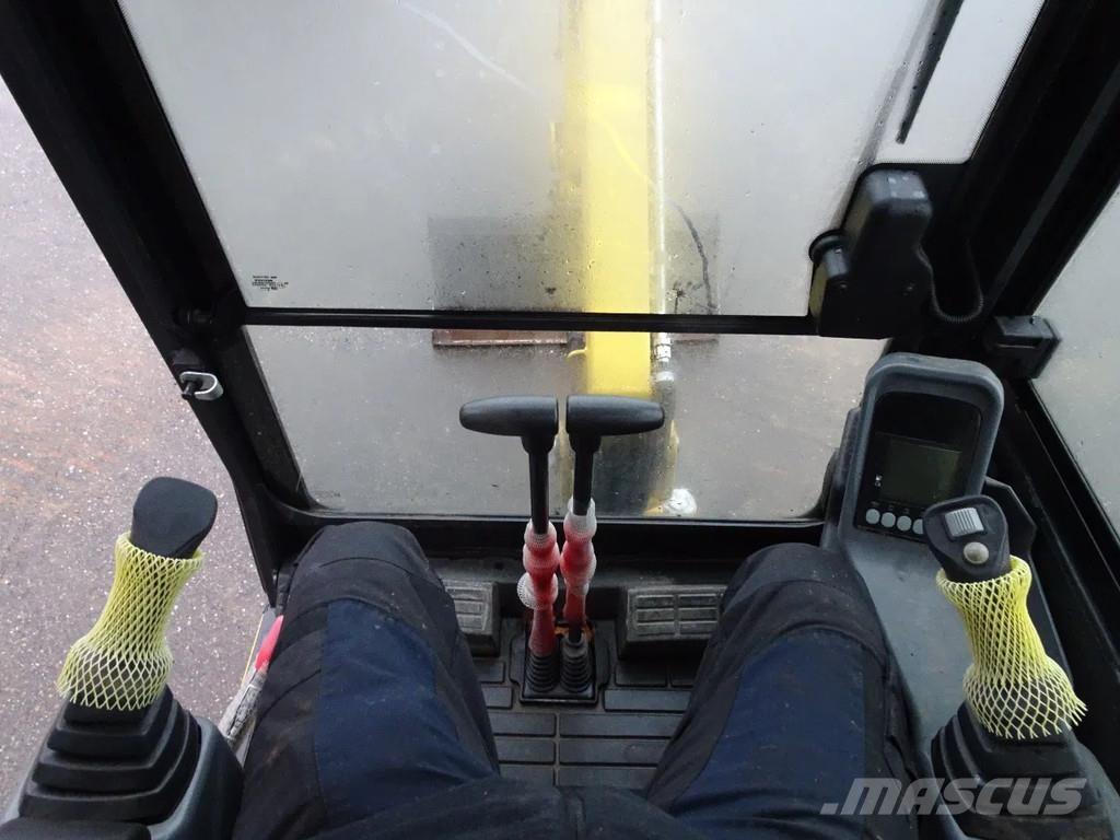 Yanmar SV16 Міні-екскаватори < 7т