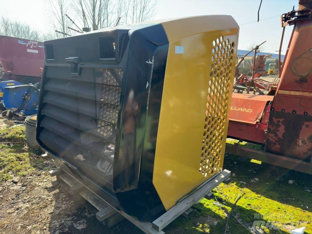 CAT 966 BONNET Шасі