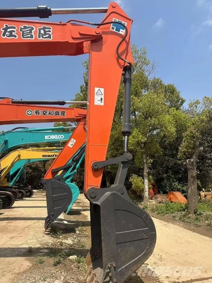 Hitachi EX 200-1 Гусеничні екскаватори