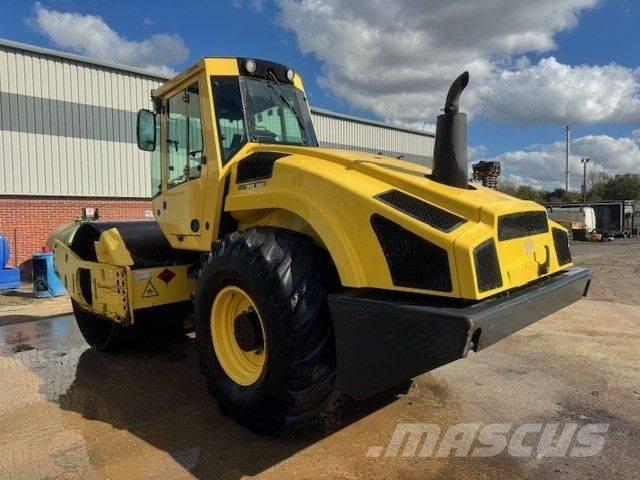 Bomag BW 213 D H-4 Грунтові котки