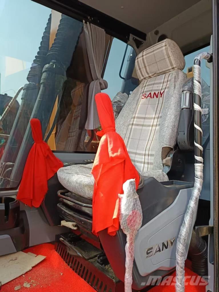 Sany SY 135 C Гусеничні екскаватори