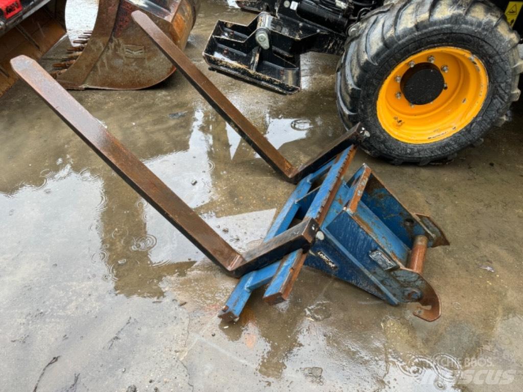 Yanmar B95W (40496) Колісні екскаватори