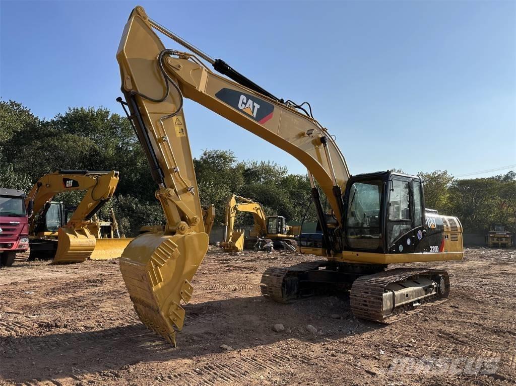 CAT 320DL Гусеничні екскаватори