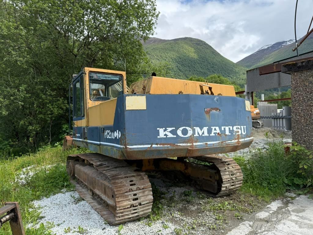 Komatsu PC 200-3 Гусеничні екскаватори