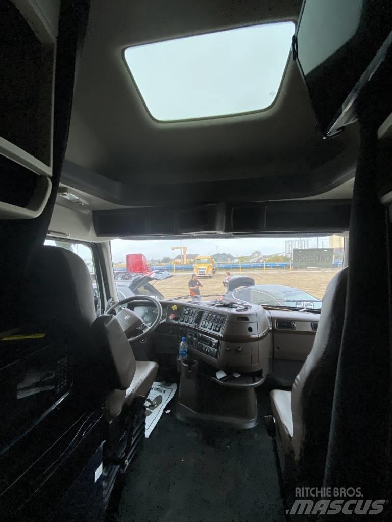 Volvo VLN 670 Тягачі