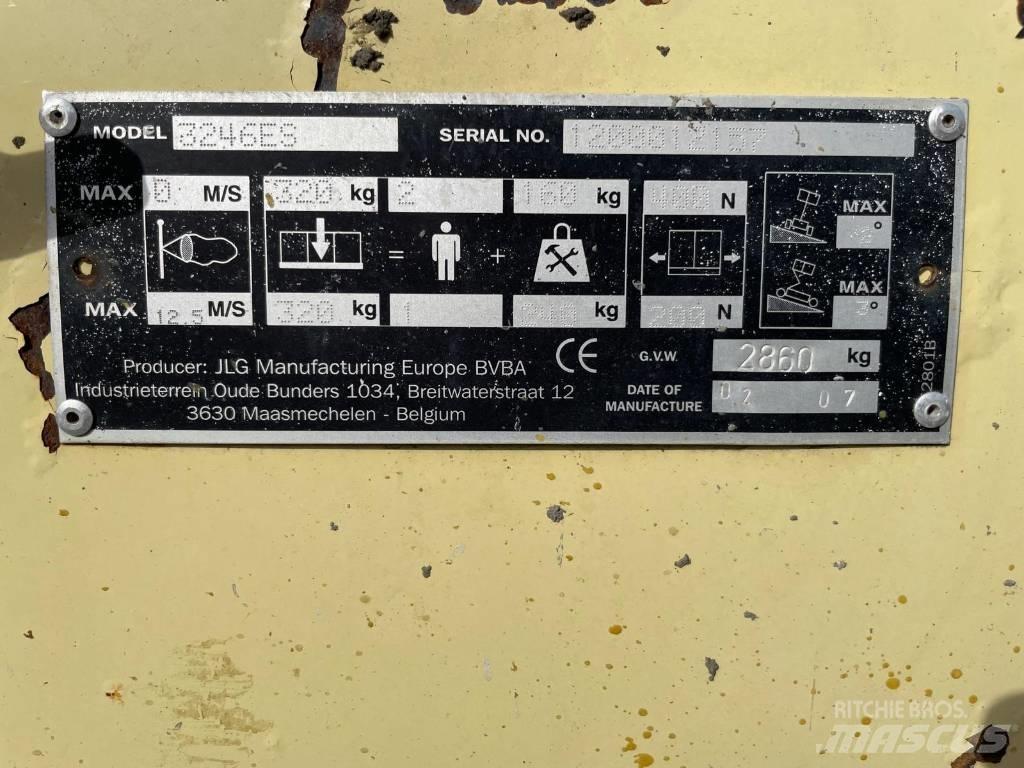 JLG 3246 ES Підйомники-ножиці