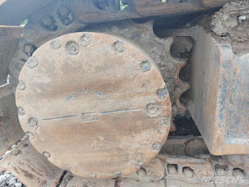 Komatsu PC490LC-11 Гусеничні екскаватори