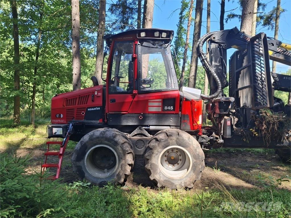 Komatsu 845 Форвардери