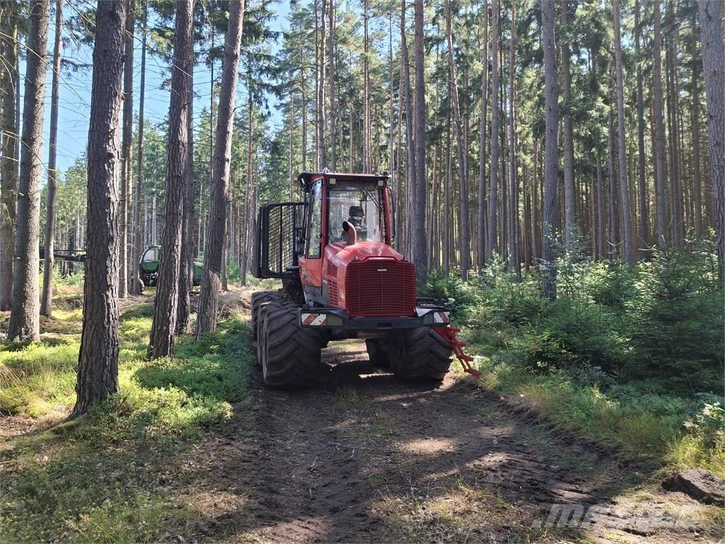 Komatsu 845 Форвардери