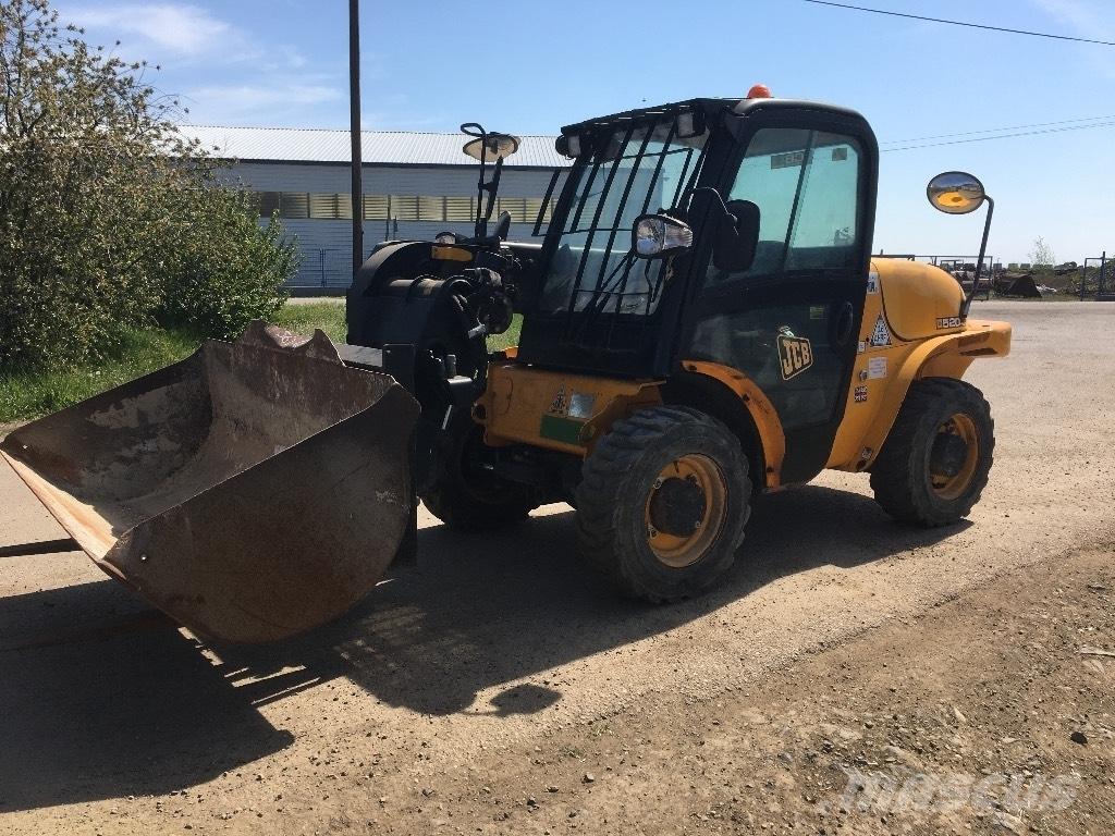 JCB 520-40 Телескопічні навантажувачі