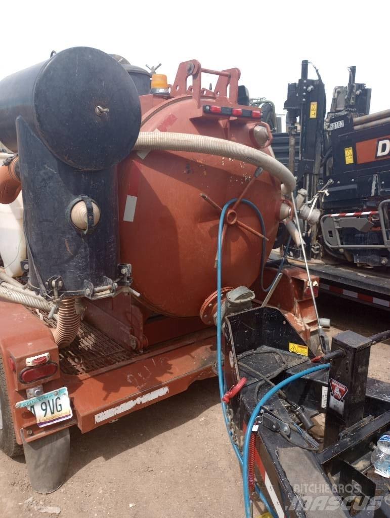 Ditch Witch FX30 Vac Комплектуючі і запасні частини для бурових установок