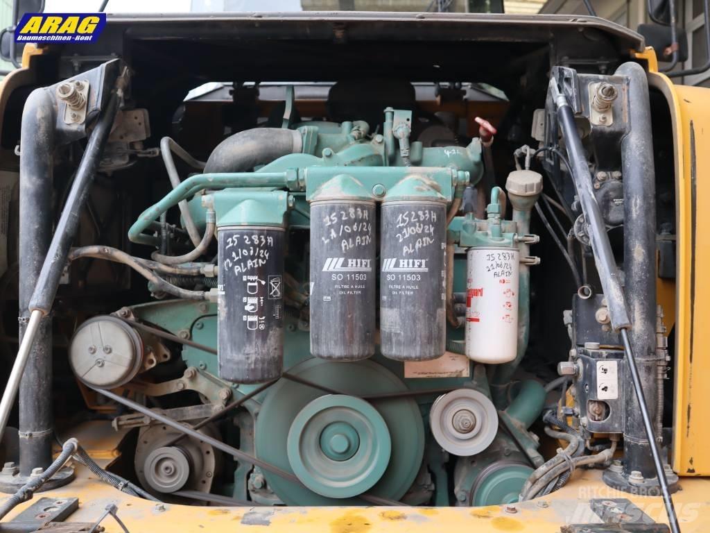 Volvo A 25 D Зчленовані самоскиди