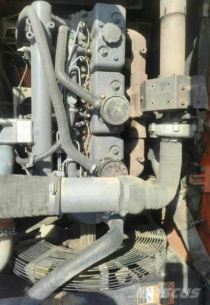 Doosan DX300LC-9 Гусеничні екскаватори