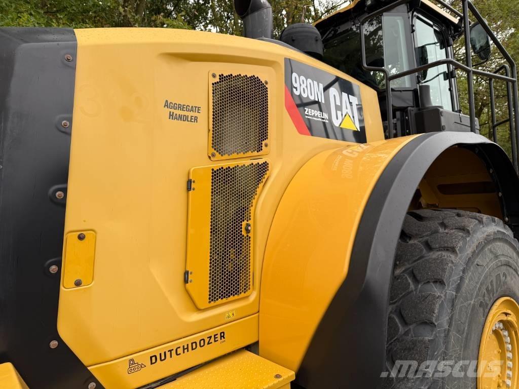 CAT 980M Фронтальні навантажувачі