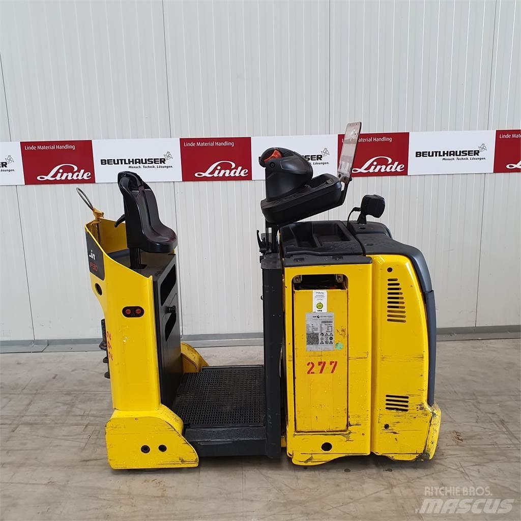 Linde P30C Тягачі колісні