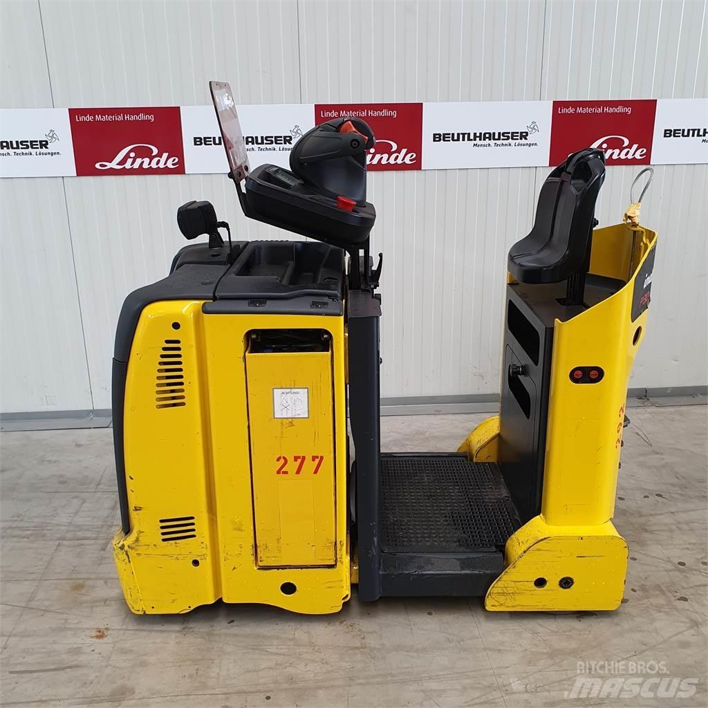 Linde P30C Тягачі колісні