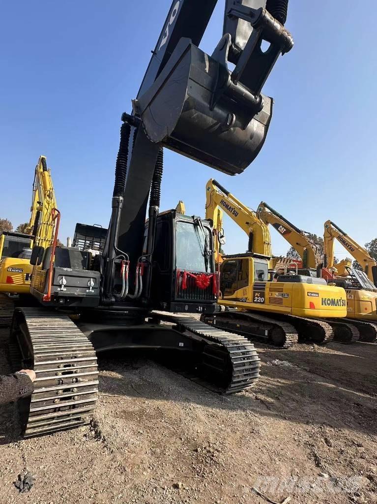 Volvo EC290 Гусеничні екскаватори