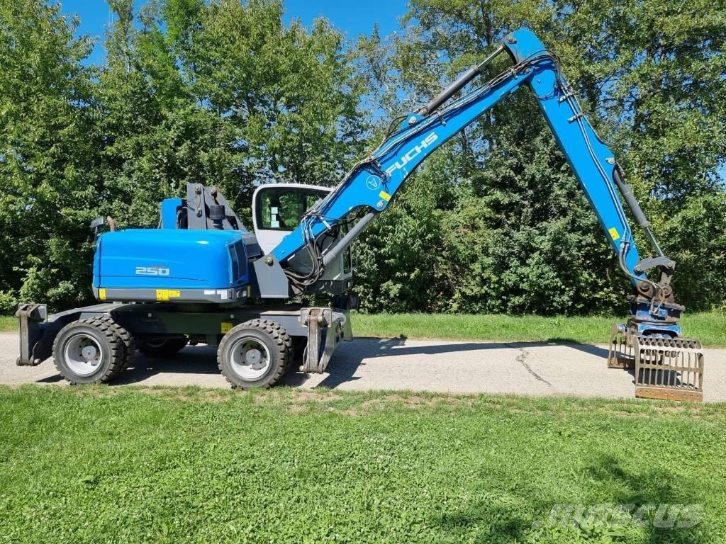 Fuchs MHL 250 Перевантажувачі металобрухту/промислові навантажувачі