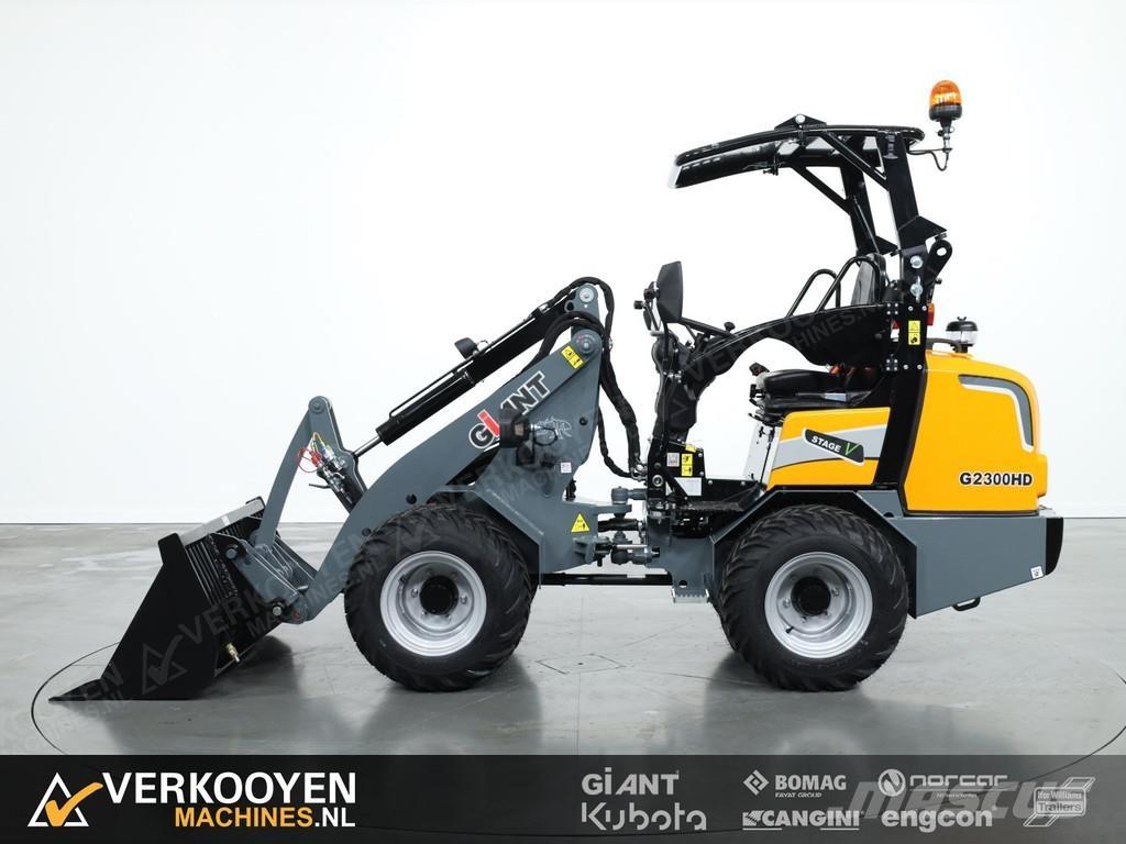 GiANT G2300 HD Фронтальні навантажувачі
