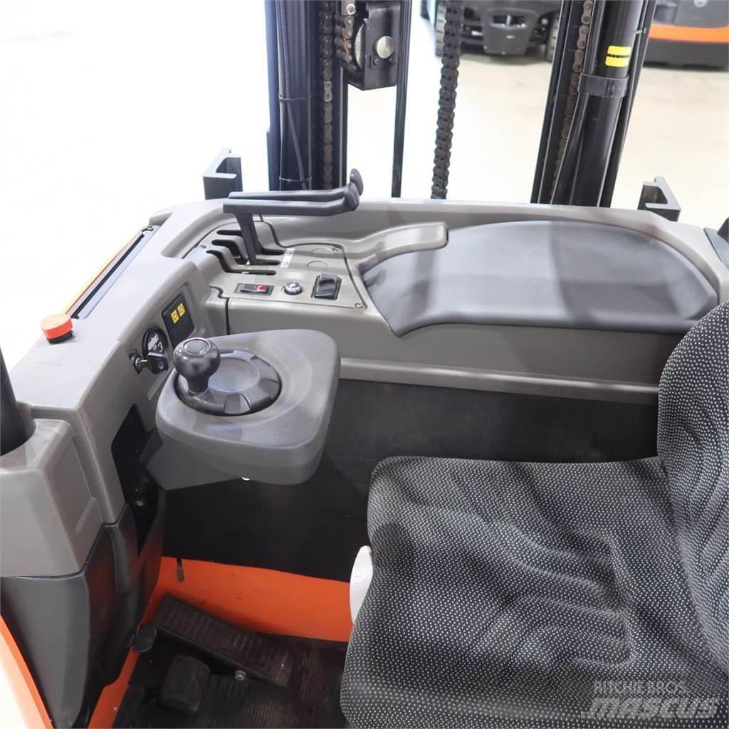 BT SRE160L Електронавантажувачі