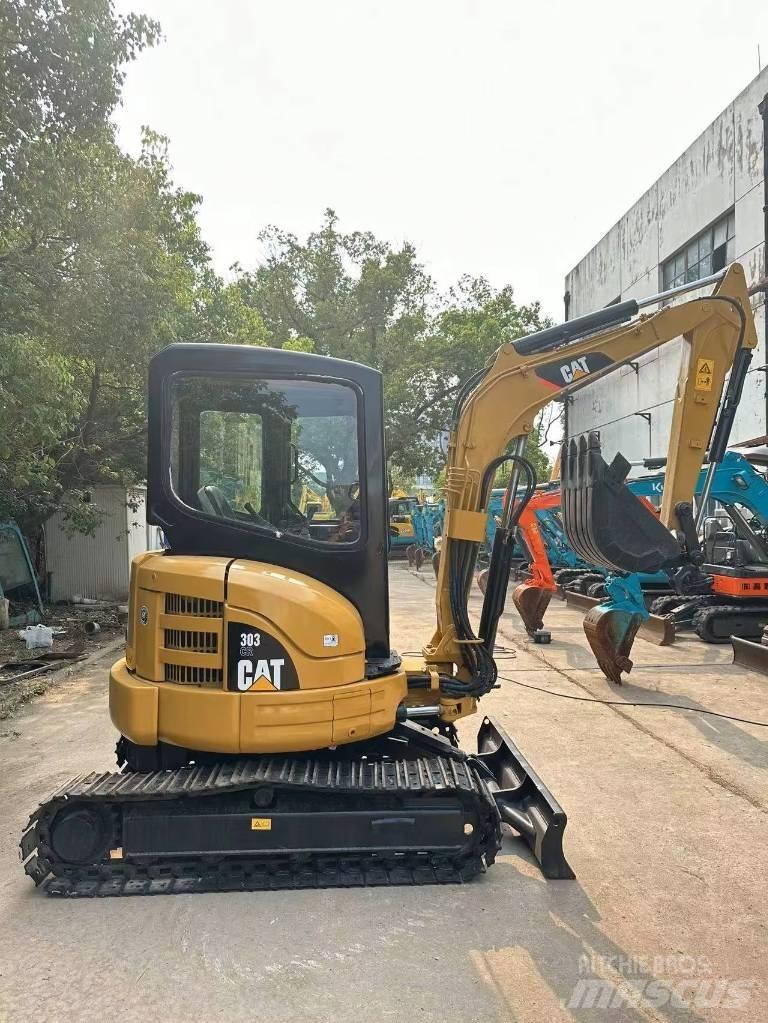 CAT 303 CR Міні-екскаватори < 7т