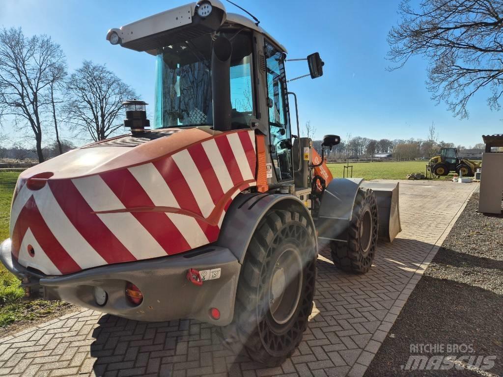 Weycor 560 Фронтальні навантажувачі