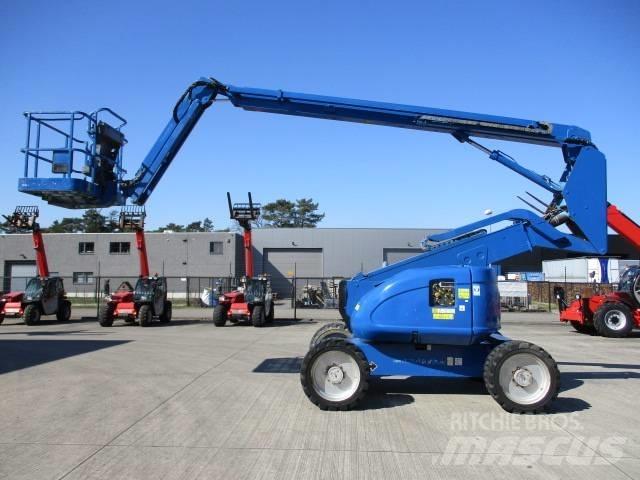 JLG 600 AJ (253) Компактні самохідні стрілові підйомники
