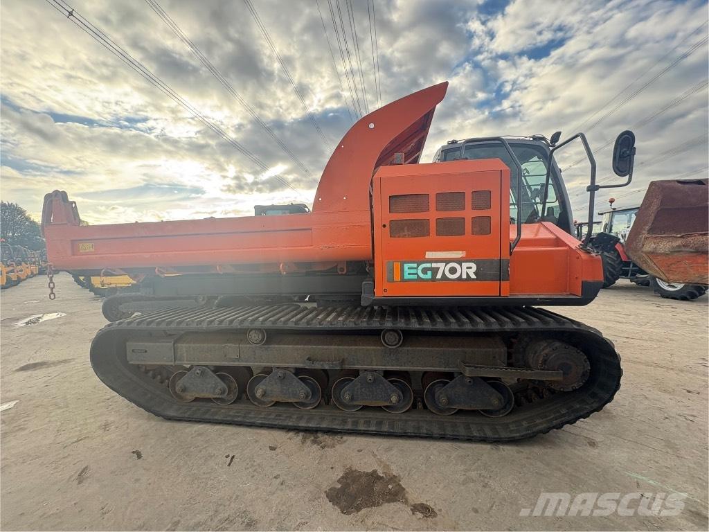 Hitachi EG 70 R Гусеничні самоскиди