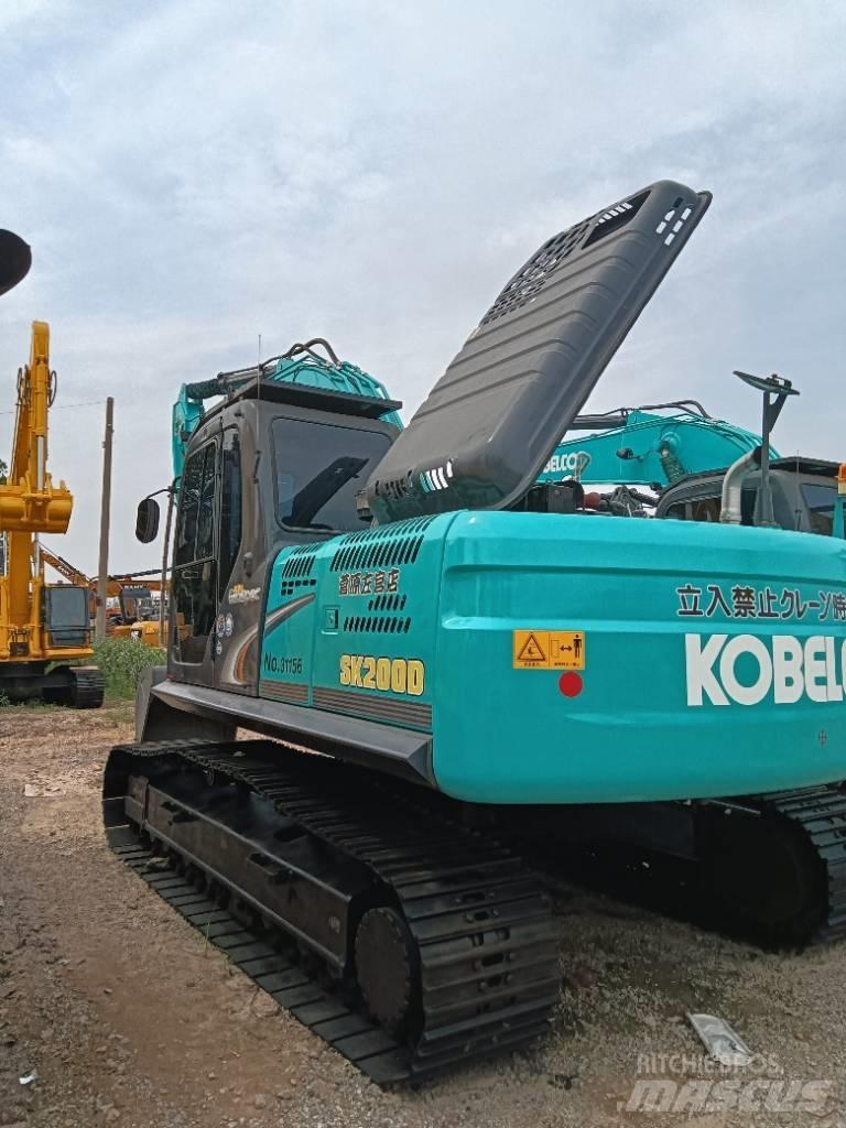 Kobelco SK 200D Середні екскаватори 7т. - 12т.