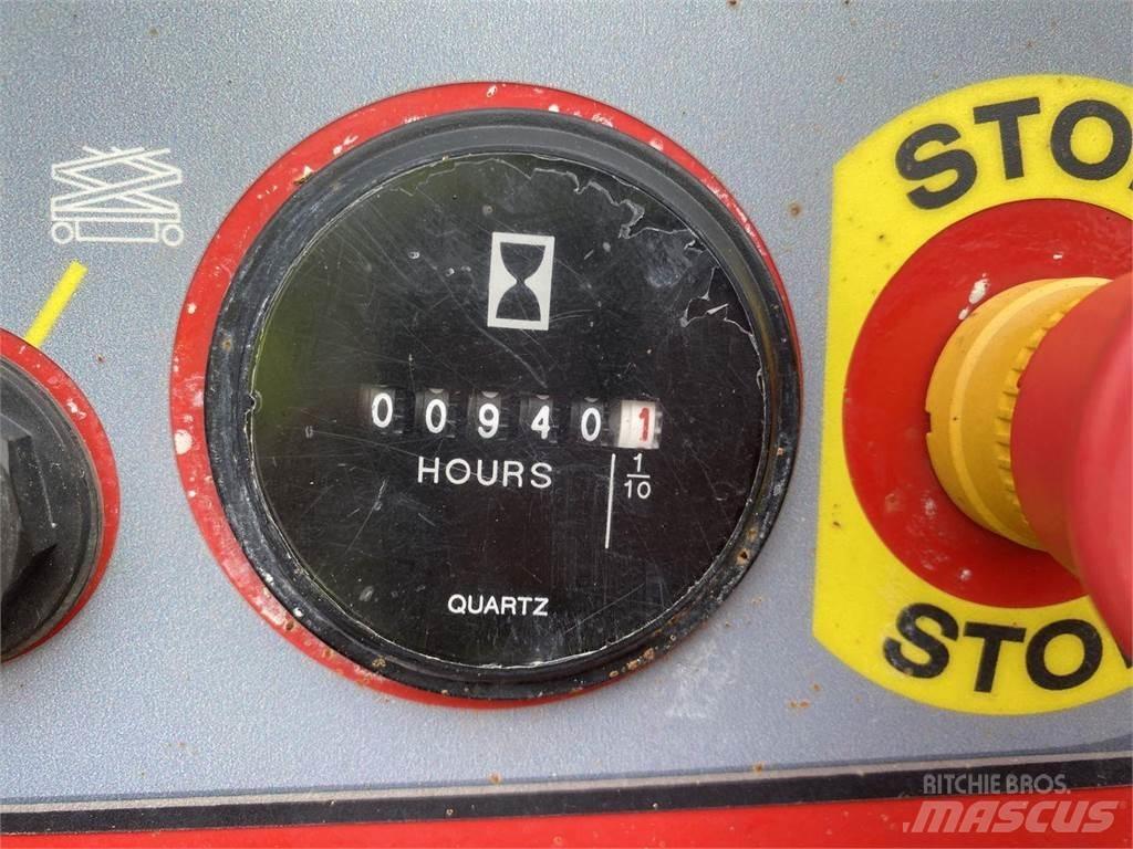 Manitou 140SC Підйомники-ножиці