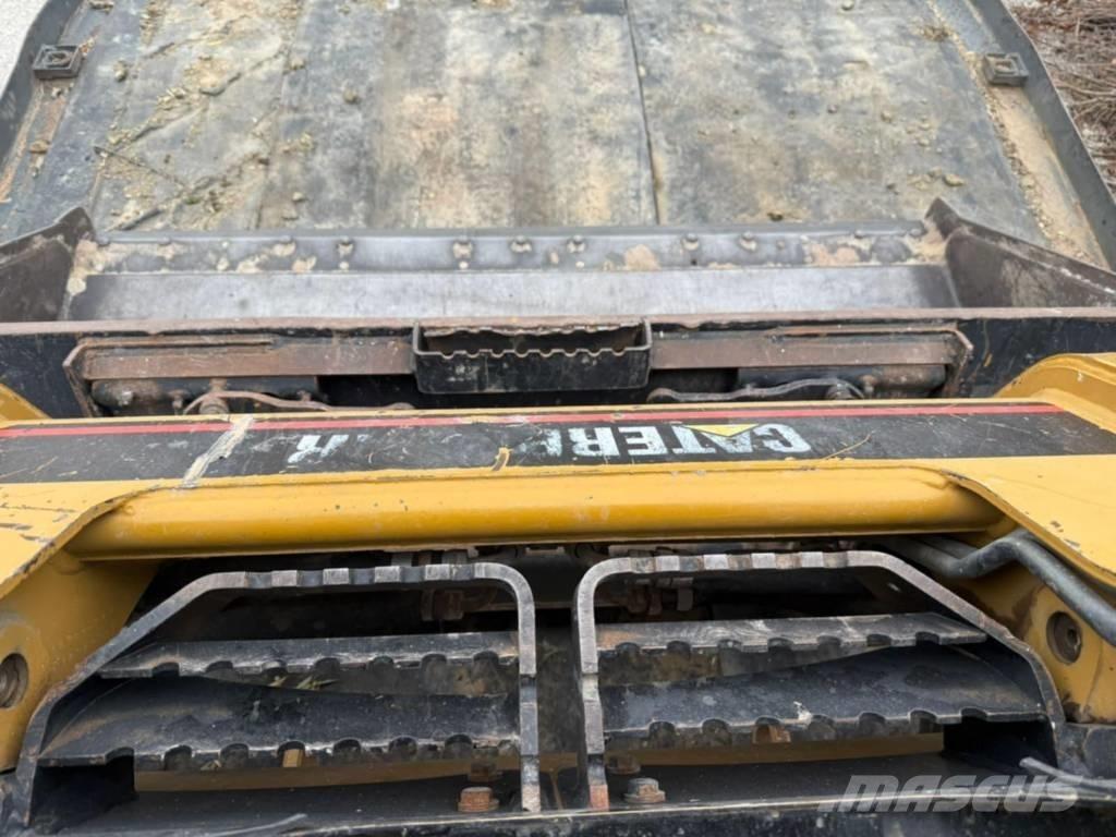 CAT 216 Міні-навантажувачі