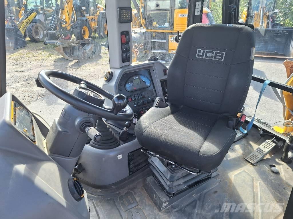 JCB 3 CXE Compact Екскаватори-навантажувачі