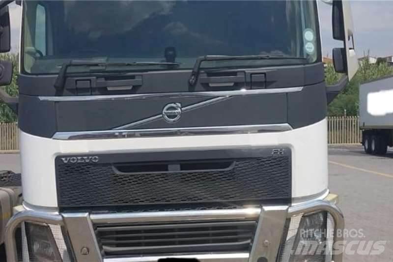 Volvo FH440 Вантажівки / спеціальні
