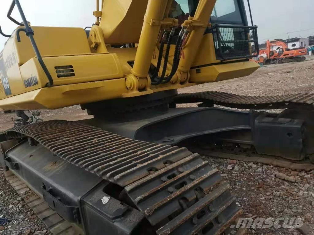 Komatsu Komatsu Гусеничні екскаватори