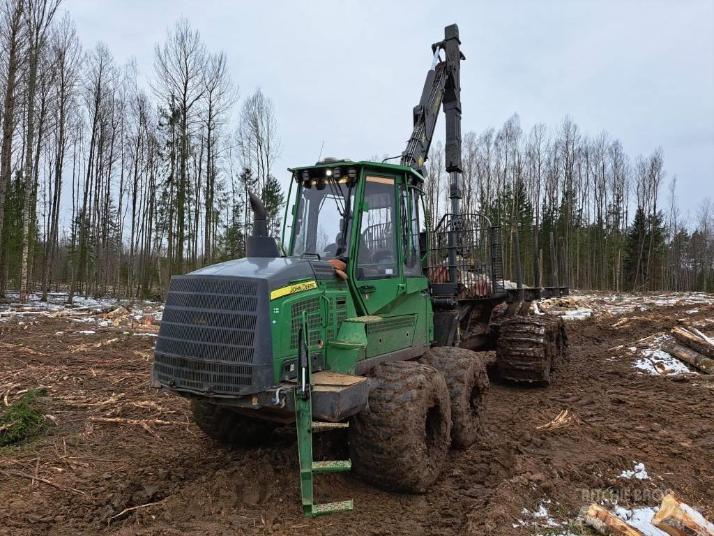 John Deere 1210 G Форвардери
