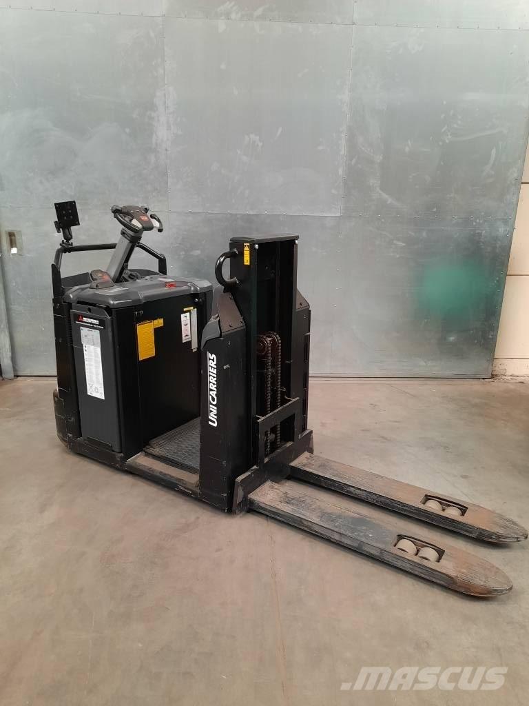 UniCarriers OEP120 Підбирачі замовлень з нижніх ярусів