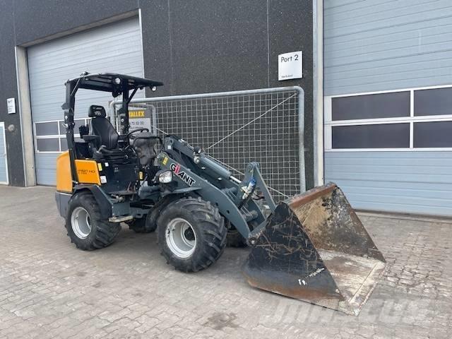 GiANT V452T X-TRA HD Малі навантажувачі