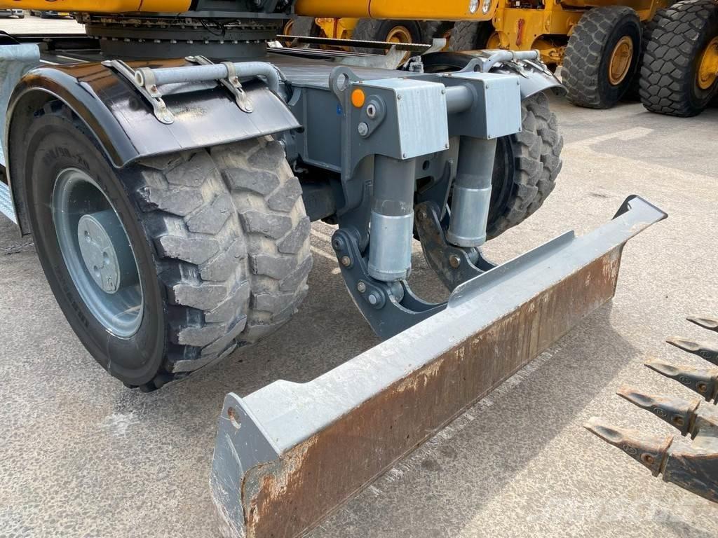 Liebherr A914 NVT Колісні екскаватори